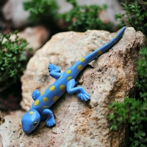 PVC Figure Spotted Lizard Plastic Reptile 4.5 " Long Animal Zoo Toy Projects